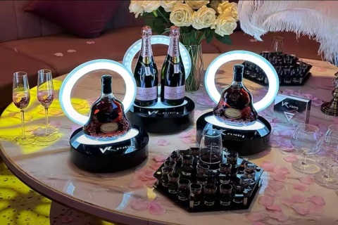 阿勒泰高端KTV招聘日结兼职求联系机会不等人